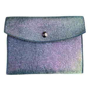 Pochette passeport en cuir de chèvre craquelé bleue nacré