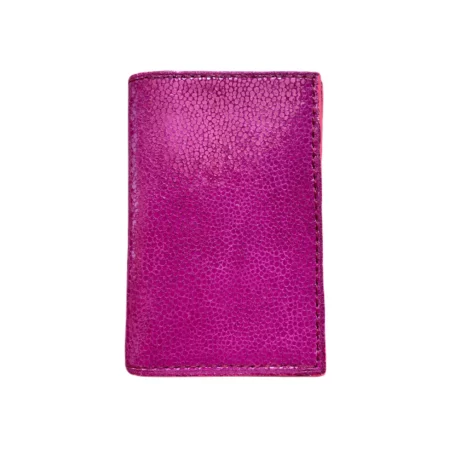 porte-cartes en cuir de veau grainé façon galuchat rose fuschia