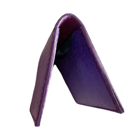 porte cartes en cuir de veau métallisé violet parme